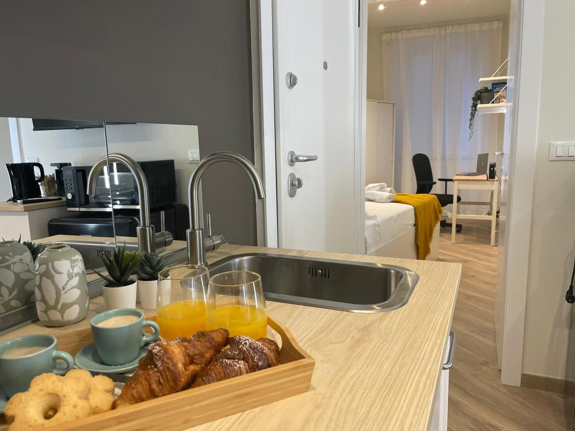 Happy Family Apartments Incantesimo Генуя Экстерьер фото